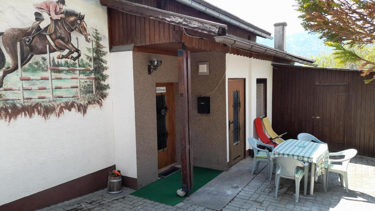 Tolnaricum Apartments Kostendorf Eksteriør billede