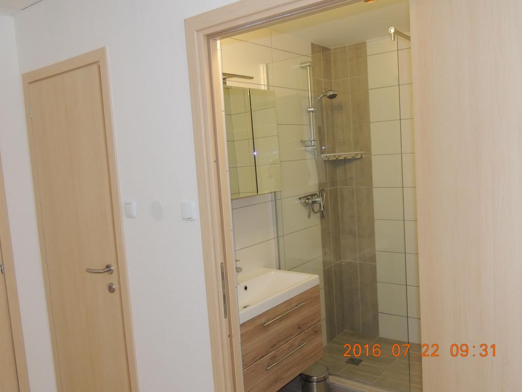 Tolnaricum Apartments Kostendorf Eksteriør billede