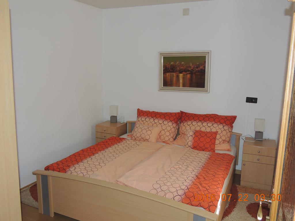 Tolnaricum Apartments Kostendorf Eksteriør billede