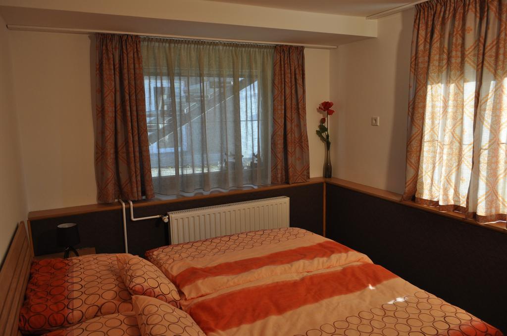 Tolnaricum Apartments Kostendorf Eksteriør billede