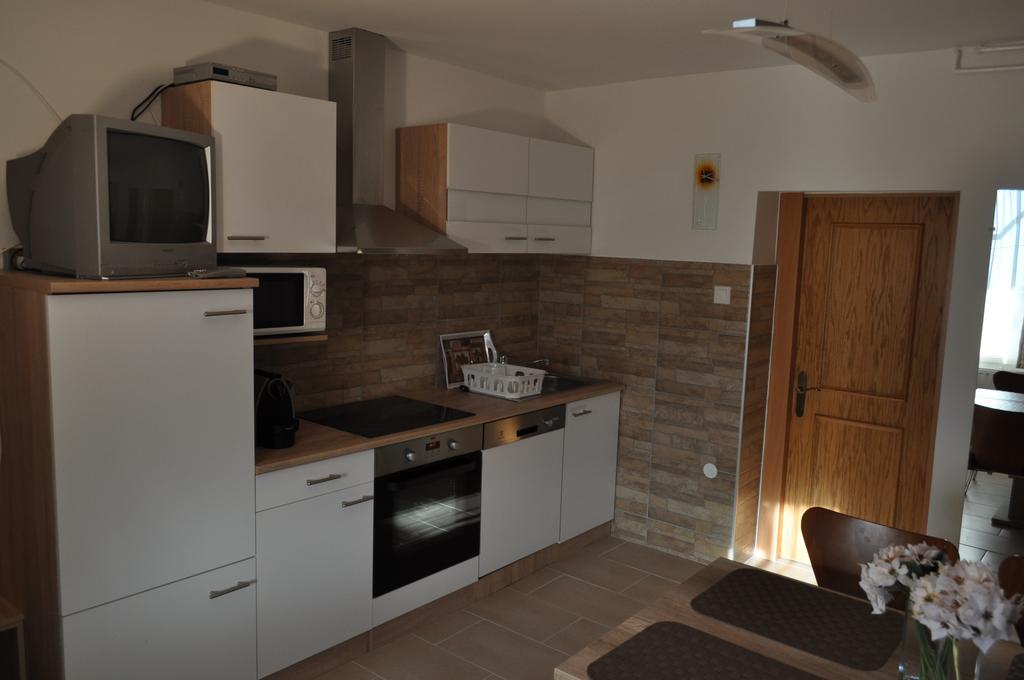 Tolnaricum Apartments Kostendorf Eksteriør billede